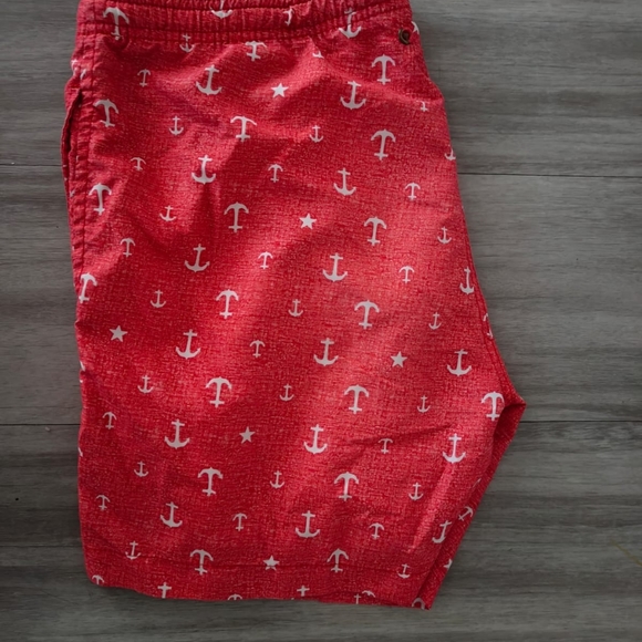 Wings shorts size meduim - Picture 2 of 5